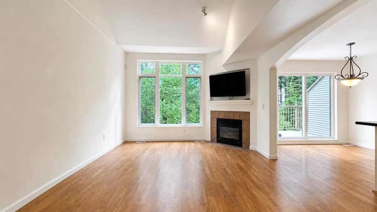 Family Room Photo of 35 2351 Parkway Boulevard, Coquitlam, BC