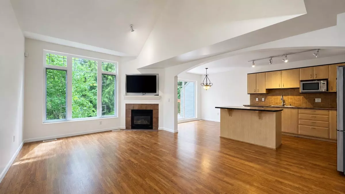 Living Room Photo of 35 2351 Parkway Boulevard, Coquitlam, BC