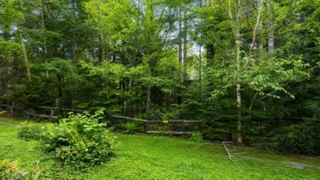 Swimming Pool Photo of 35 2351 Parkway Boulevard, Coquitlam, BC