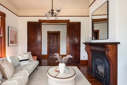 217 Ninth Street, New Westminster, BC, New Westminster — Single Family Residence for sale