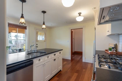 Kitchen Photo of 217 Ninth Street, New Westminster, BC