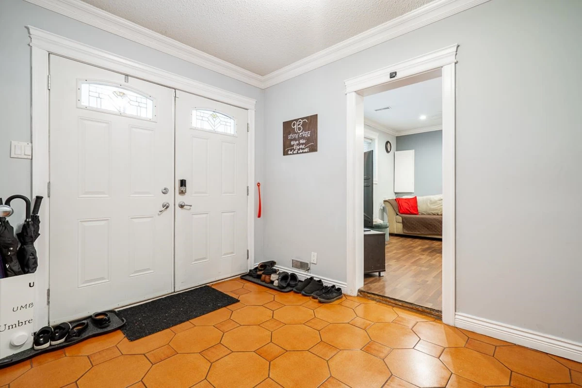 Family Room Photo of 8250 112 Street, Delta, BC