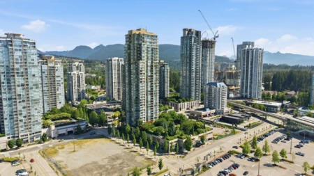 Community Amenities Photo (Clubhouse) of 2805 2980 Atlantic Avenue, Coquitlam, BC