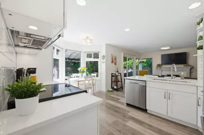 Breakfast Nook Photo of 32328 Slocan Drive, Abbotsford, BC