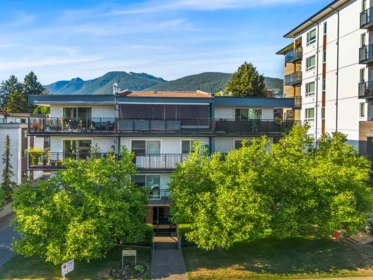 Outdoor Patio Photo of 202 134 W 20th Street, North Vancouver, BC