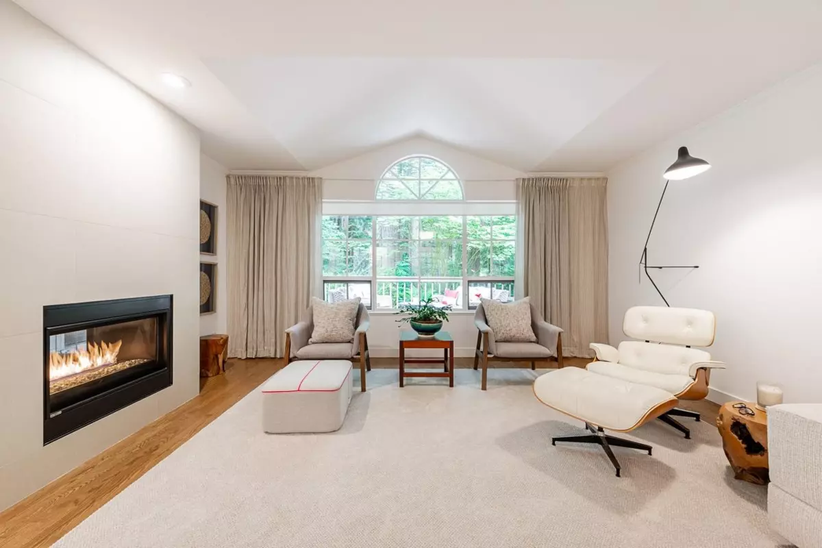 Dining Area Photo of 18 Deerwood Place, Port Moody, BC