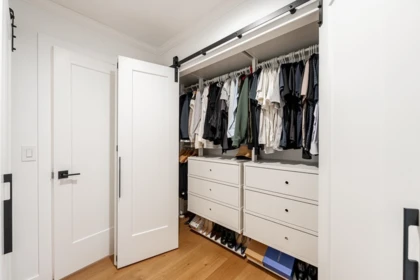 Hallway Photo of 18 Deerwood Place, Port Moody, BC