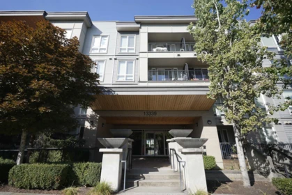 204 13339 102a Avenue Avenue, Surrey, BC, Surrey — Apartment/Condo for sale