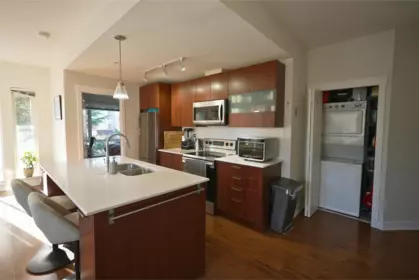 Kitchen Island Photo of 204 13339 102A AVENUE AVENUE, Surrey BC V3T 0C5