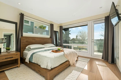 Bedroom 2 Photo of 14857 Buena Vista Avenue, White Rock, BC