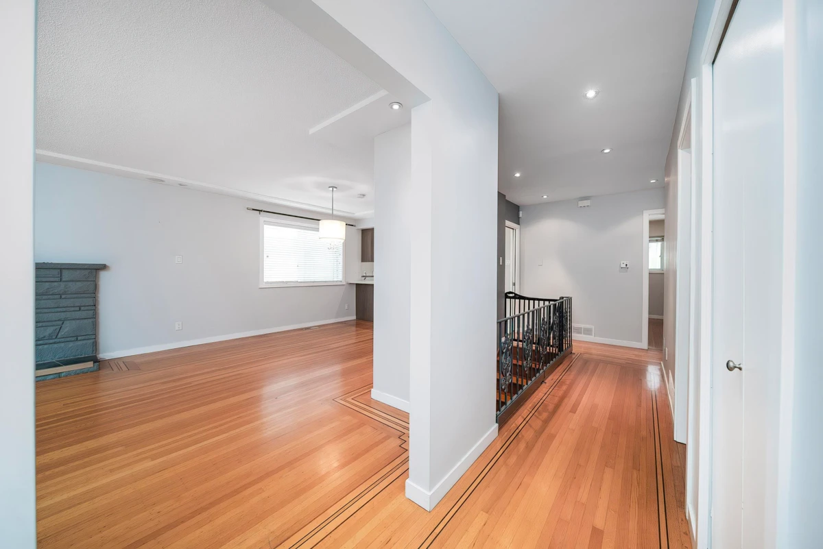 Living Room Photo of 3063 Rosemont Drive, Vancouver, BC