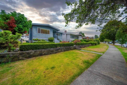 Backyard Photo of 3063 Rosemont Drive, Vancouver, BC