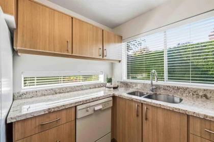 Basement Recreation Room Photo of 2 14227 18a Avenue, Surrey, BC