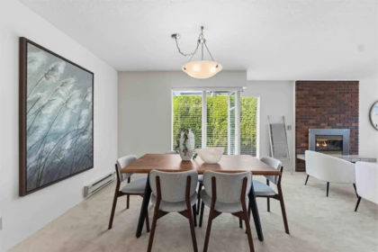 Breakfast Nook Photo of 2 14227 18a Avenue, Surrey, BC