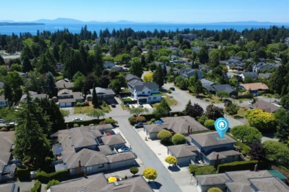 Community Amenities Photo (Clubhouse) of 2 14227 18a Avenue, Surrey, BC