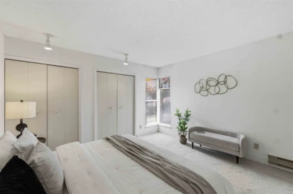 Garage Interior Photo of 2 14227 18a Avenue, Surrey, BC