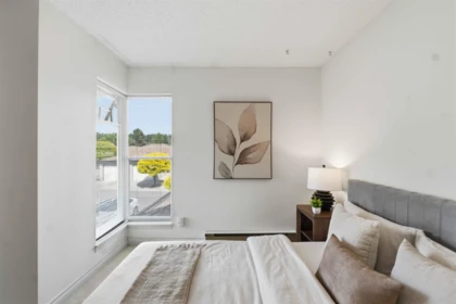 Swimming Pool Photo of 2 14227 18a Avenue, Surrey, BC