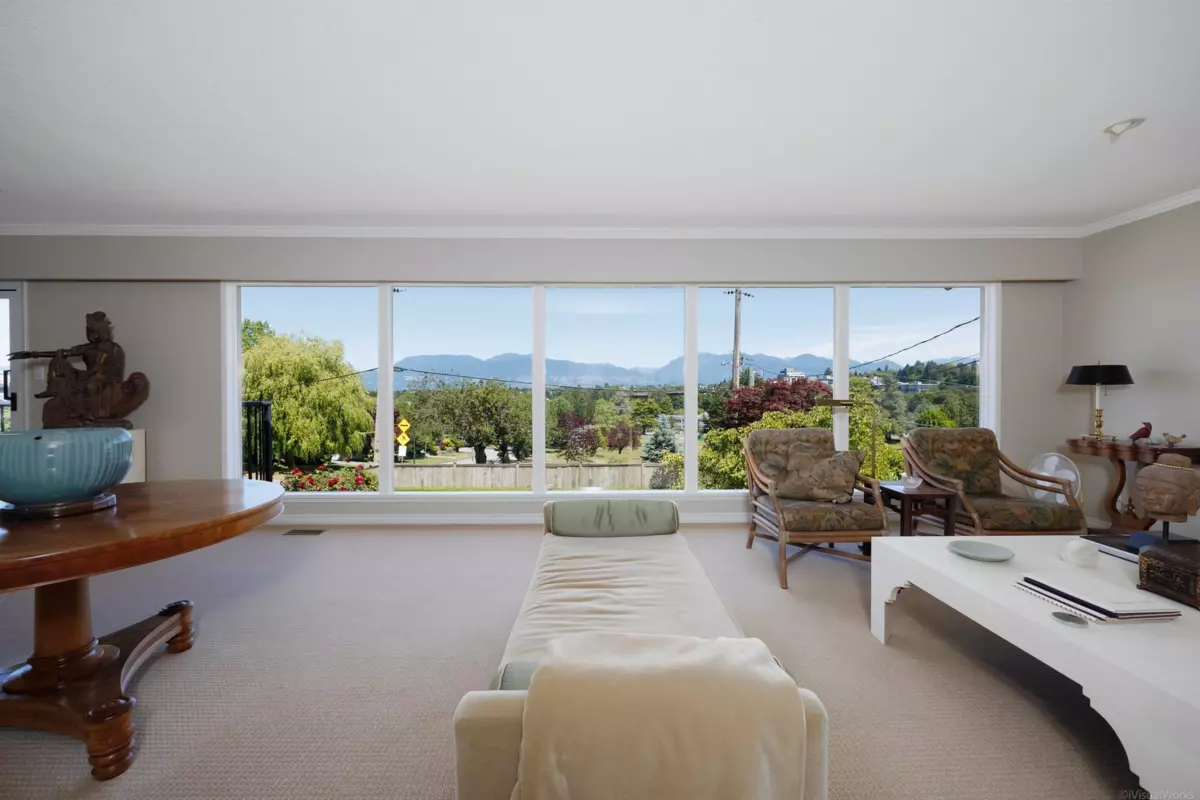 Family Room Photo of 2291 W 32nd Avenue, Vancouver, BC