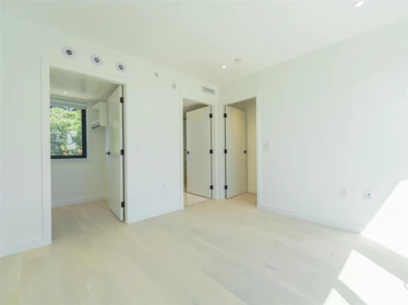 Basement Recreation Room Photo of 51 550 W 28th Avenue, Vancouver, BC