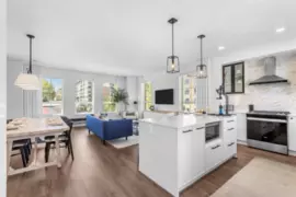 35 2891 Montrose Avenue, Abbotsford, BC