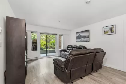 206 8695 160 Street, Surrey, BC, Surrey — Apartment/Condo for sale