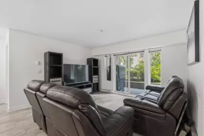206 8695 160 Street, Surrey, BC, Surrey — Apartment/Condo for sale