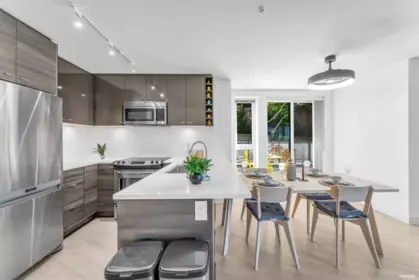 4 13931 Fraser Highway, Surrey, BC, Surrey — Townhouse for sale