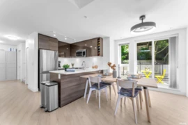 4 13931 Fraser Highway, Surrey, BC