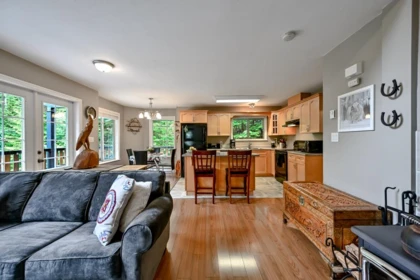 Kitchen Photo of 14883 Parkwood Street, Sunshine Valley, BC