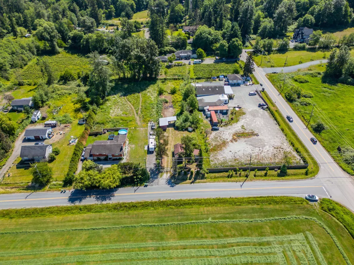 Family Room Photo of 8034 188 Street, Surrey, BC