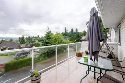 Breakfast Nook Photo of 35543 Dina Place, Abbotsford, BC