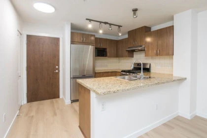Kitchen Island Photo of 215 3110 Dayanee Springs Boulevard, Coquitlam, BC