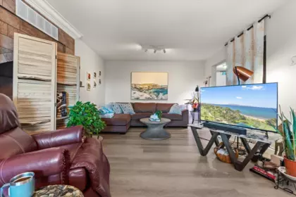 Hallway Photo of 35702 Timberlane Drive, Abbotsford, BC