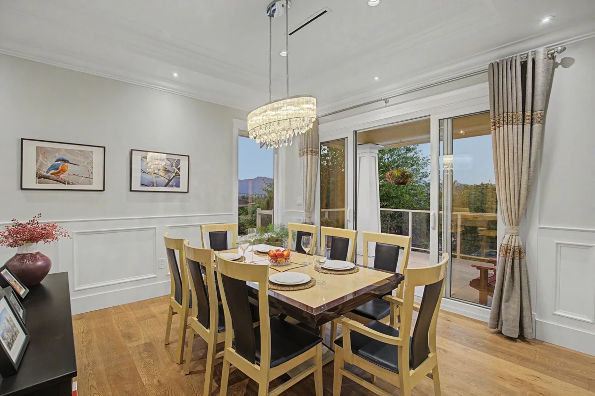 Family Room Photo of 5635 Oakglen Drive, Burnaby, BC