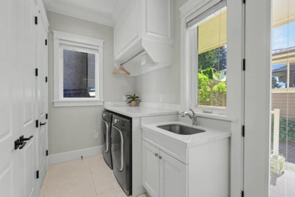 Swimming Pool Photo of 5635 Oakglen Drive, Burnaby, BC