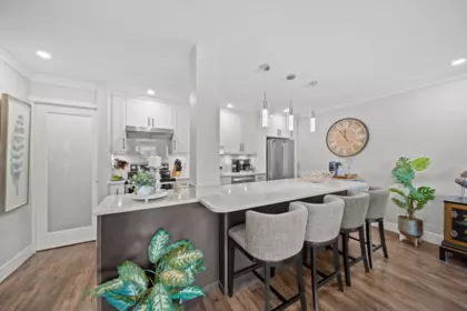 Kitchen Island Photo of 208 1441 Blackwood Street, White Rock, BC