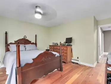 Basement Recreation Room Photo of 7361 149a Street, Surrey, BC