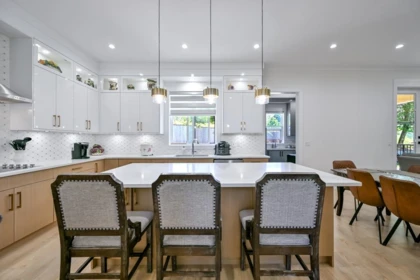 Breakfast Nook Photo of 2546 Terminal Court, Abbotsford, BC
