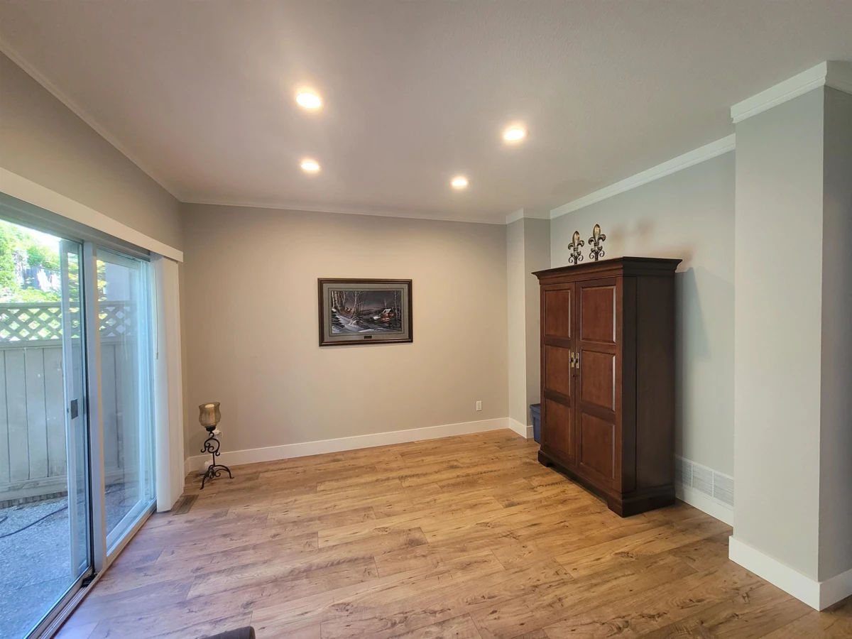 Dining Area Photo of 5 2951 Panorama Drive, Coquitlam, BC