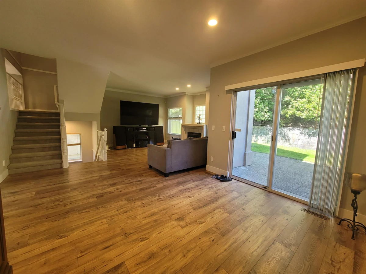 Living Room Photo of 5 2951 Panorama Drive, Coquitlam, BC