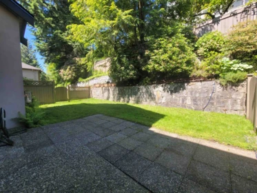 Outdoor Patio Photo of 5 2951 Panorama Drive, Coquitlam, BC