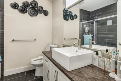 Hallway Photo of 36382 Sandringham Drive, Abbotsford, BC