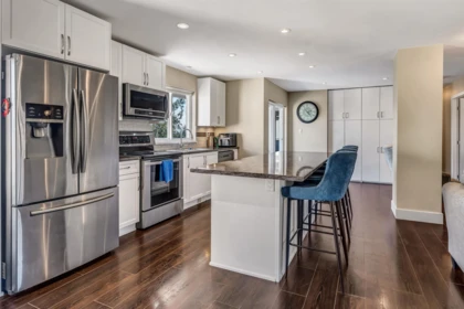 Kitchen Photo of 36382 Sandringham Drive, Abbotsford, BC