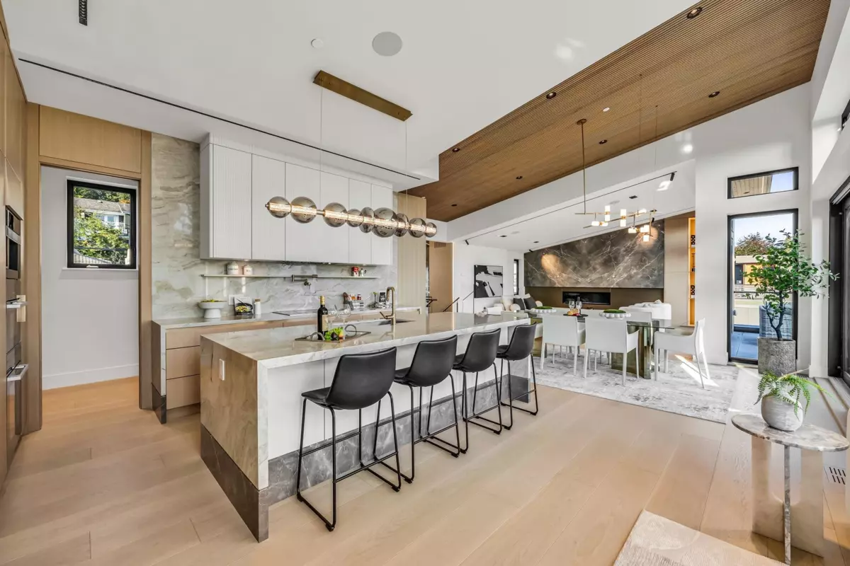 Family Room Photo of 2423 Mathers Avenue, West Vancouver, BC
