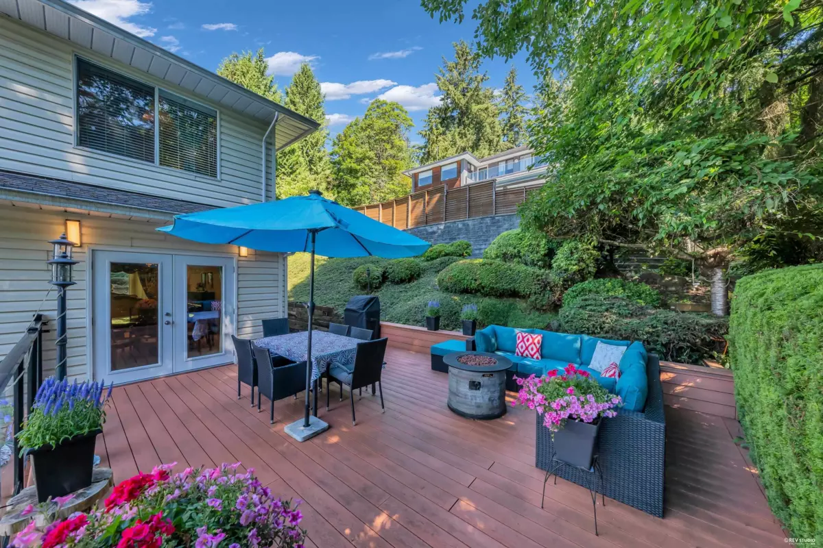Family Room Photo of 3898 Fromme Road, North Vancouver, BC