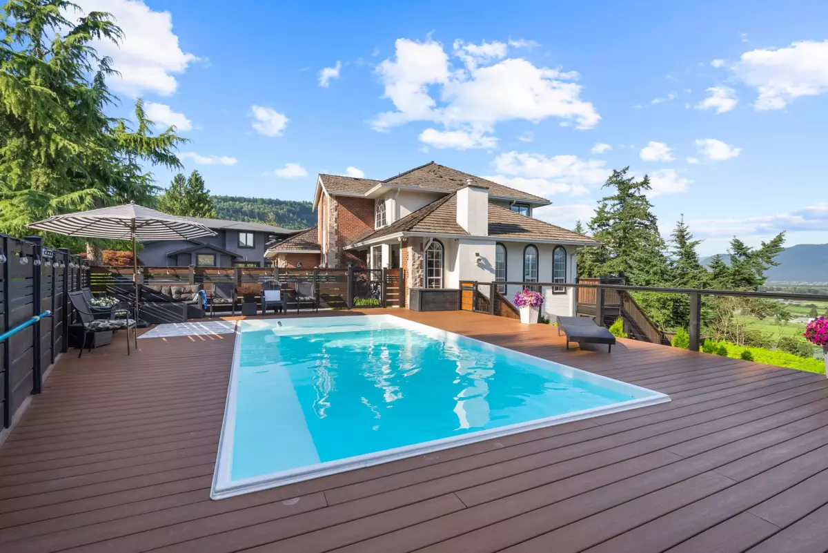 Family Room Photo of 35993 Eaglecrest Place, Abbotsford, BC