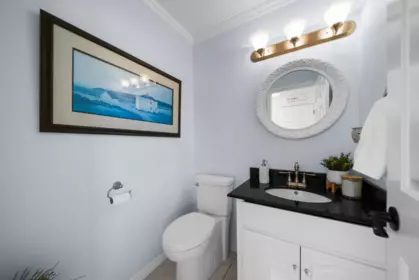 Mudroom Photo of 35993 Eaglecrest Place, Abbotsford, BC