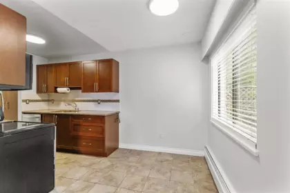 112 590 Whiting Way, Coquitlam, BC, Coquitlam — Apartment/Condo for sale
