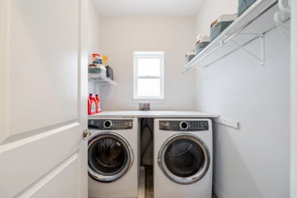 Laundry Room Photo of 6125 150a Street, Surrey, BC