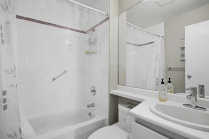 Walk-In Closet Photo of 1607 989 Nelson Street, Vancouver, BC